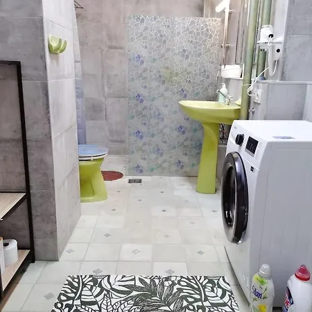 Deak Ferenc Ter Apartmán *