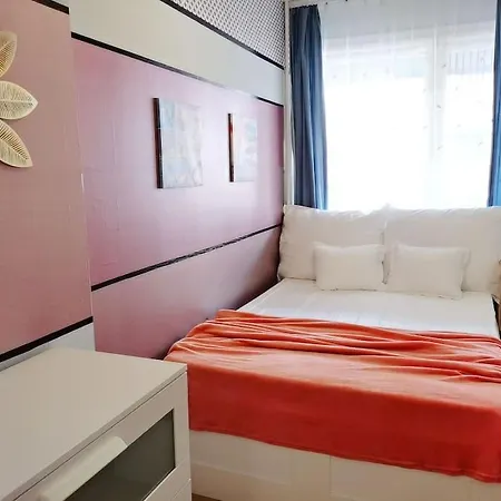 Apartment Deak Ferenc Ter Budapest